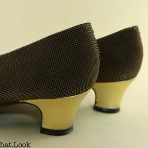 Gold Vaneli Vintage Pumps Low Heel Made in Italy